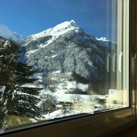 Zamanger Husli * Sankt Gallenkirch