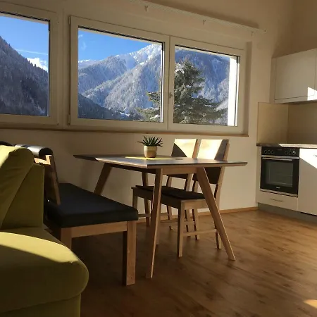 Zamanger Husli Sankt Gallenkirch